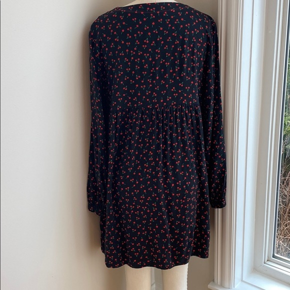Cherry printed Tent dress with buttons down front - Picture 5 of 8